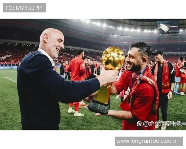 河北华夏与上海上港激战正酣谁能在中超赛场笑到最后